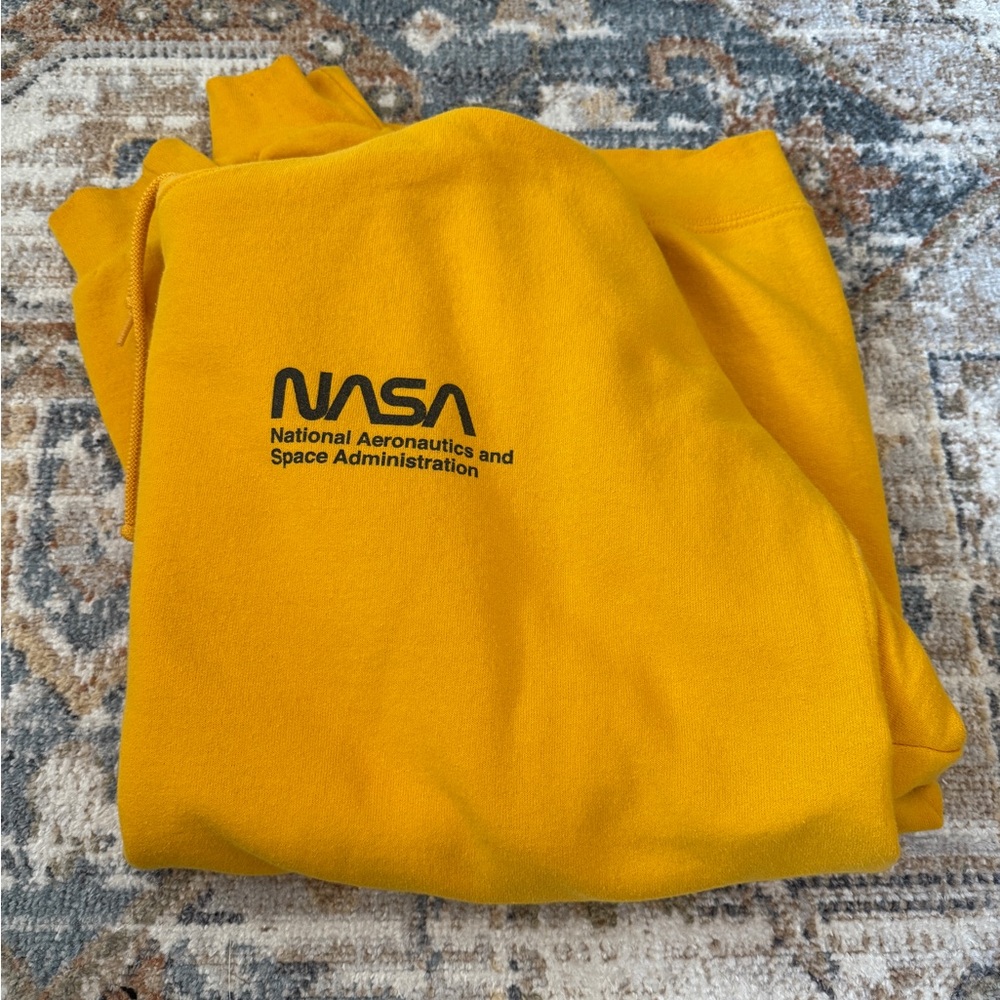 Yellow Sweat Shirt